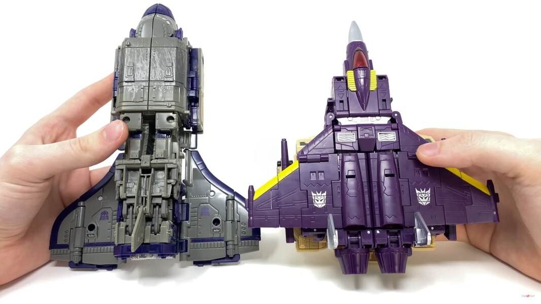 Transformers Legacy Blitzwing First Look In Hand Image  (59 of 61)
